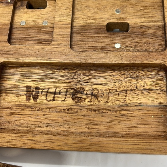 Wutcrft Wood Charging Station for Multiple Devices like Phone Watch Tablet etc - Picture 9 of 13